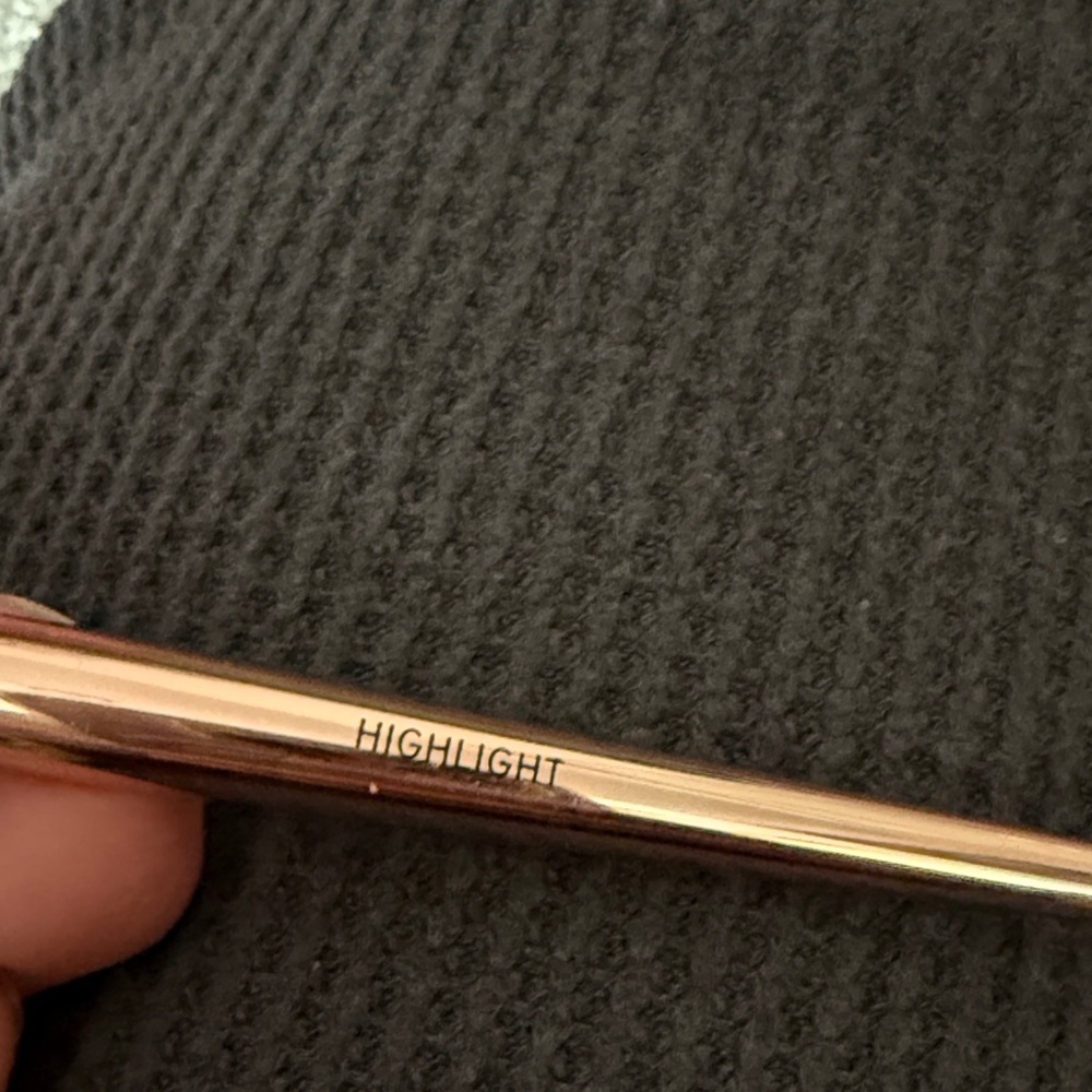 It Cosmetics and Sephora Rose Gold and Black Makeup Brush Trio - Picture 4 of 7
